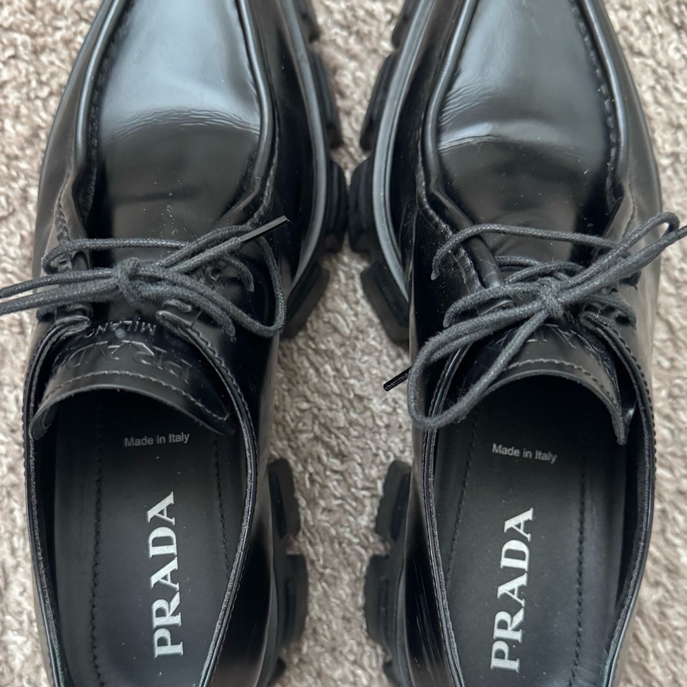 Prada Black Leather Oxfords with Polished Finish - Picture 5 of 13